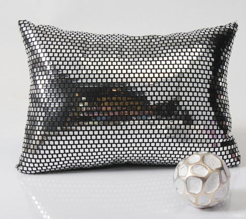 銀色與灰色經緯編布 布藝產品的創(chuàng)新與市場前景